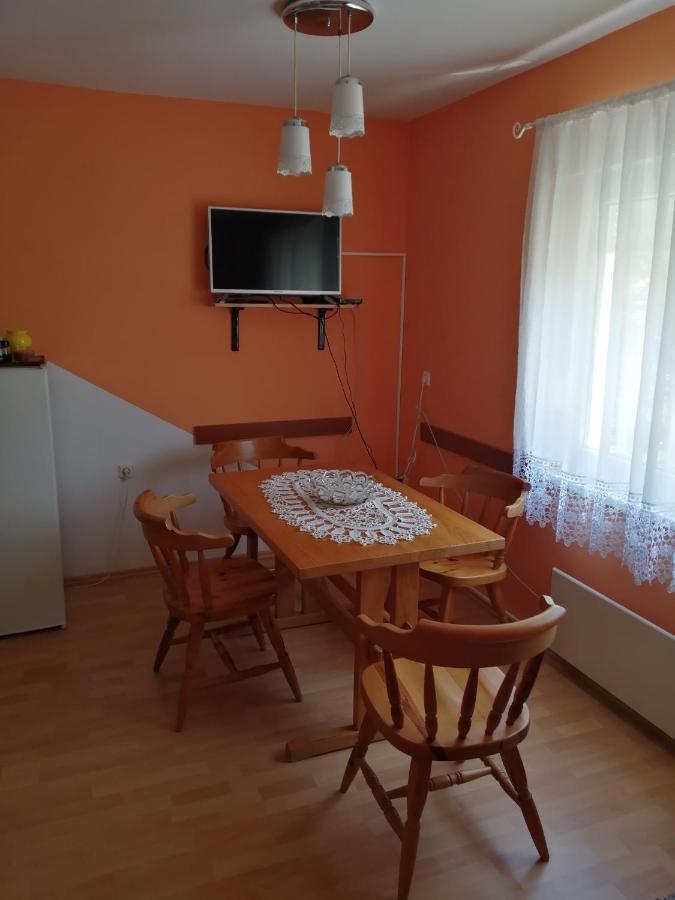 شقة Vrhovine  في House Natali المظهر الخارجي الصورة