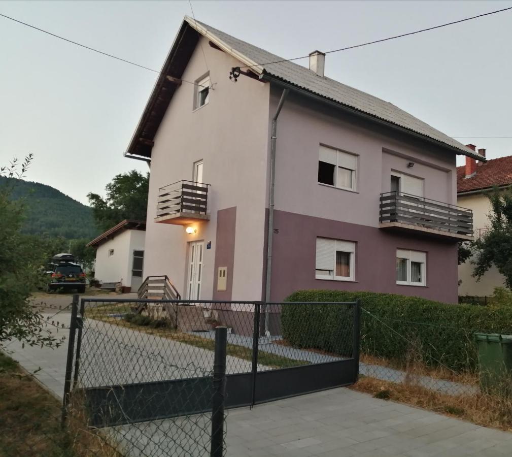 شقة Vrhovine  في House Natali المظهر الخارجي الصورة